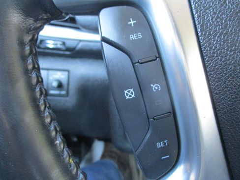 Used 2013 Chevrolet Traverse LT image 34