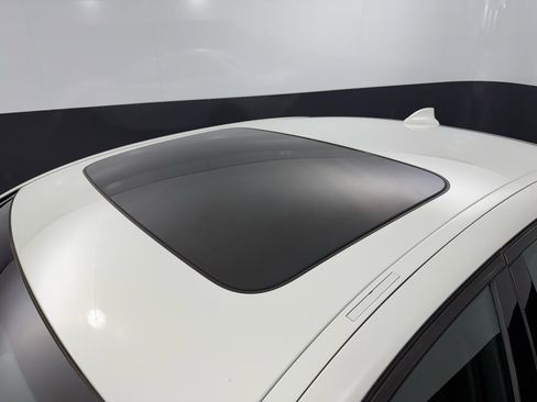 Used 2019 BMW M550i xDrive image 18