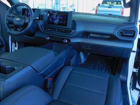 Used 2024 Chevrolet Silverado EV W/T image 8