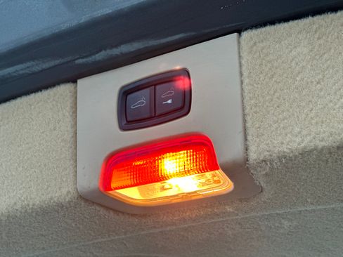 Used 2016 Porsche Cayenne image 32