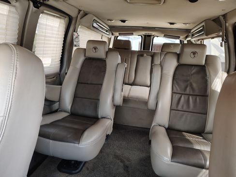 Used 2014 GMC Savana 1500 UNAVAIL RWD image 19