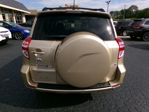 Used 2009 Toyota RAV4 Limited image 4
