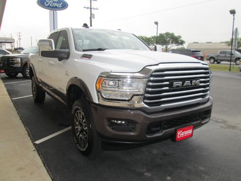 Used 2024 RAM 2500 Laramie Longhorn image 16