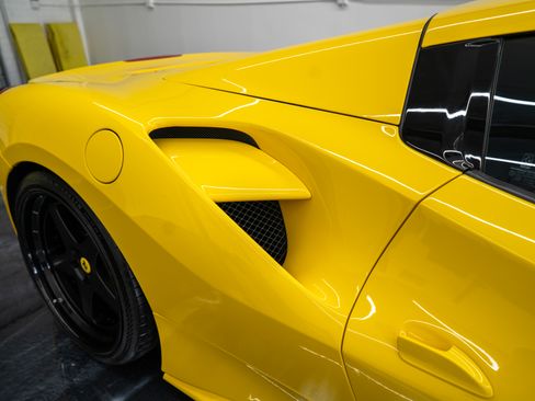 Used 2017 Ferrari 488 Spider image 45