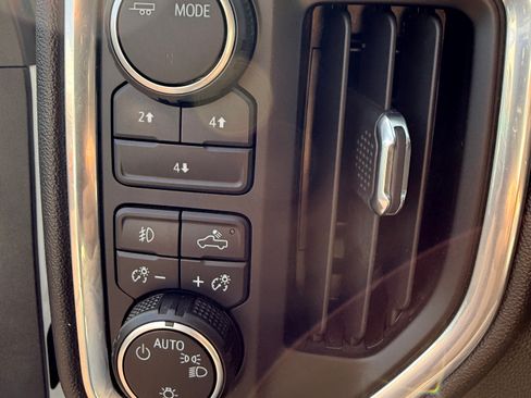 Used 2022 Chevrolet Silverado 3500 LS image 10