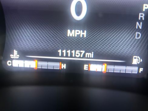 Used 2017 Jeep Renegade FWD Limited image 12