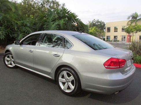 Used 2013 Volkswagen Passat TDI SE image 10