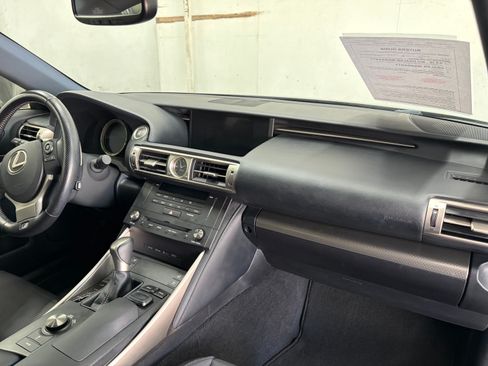 Used 2016 Lexus IS 200t F Sport RWD image 15