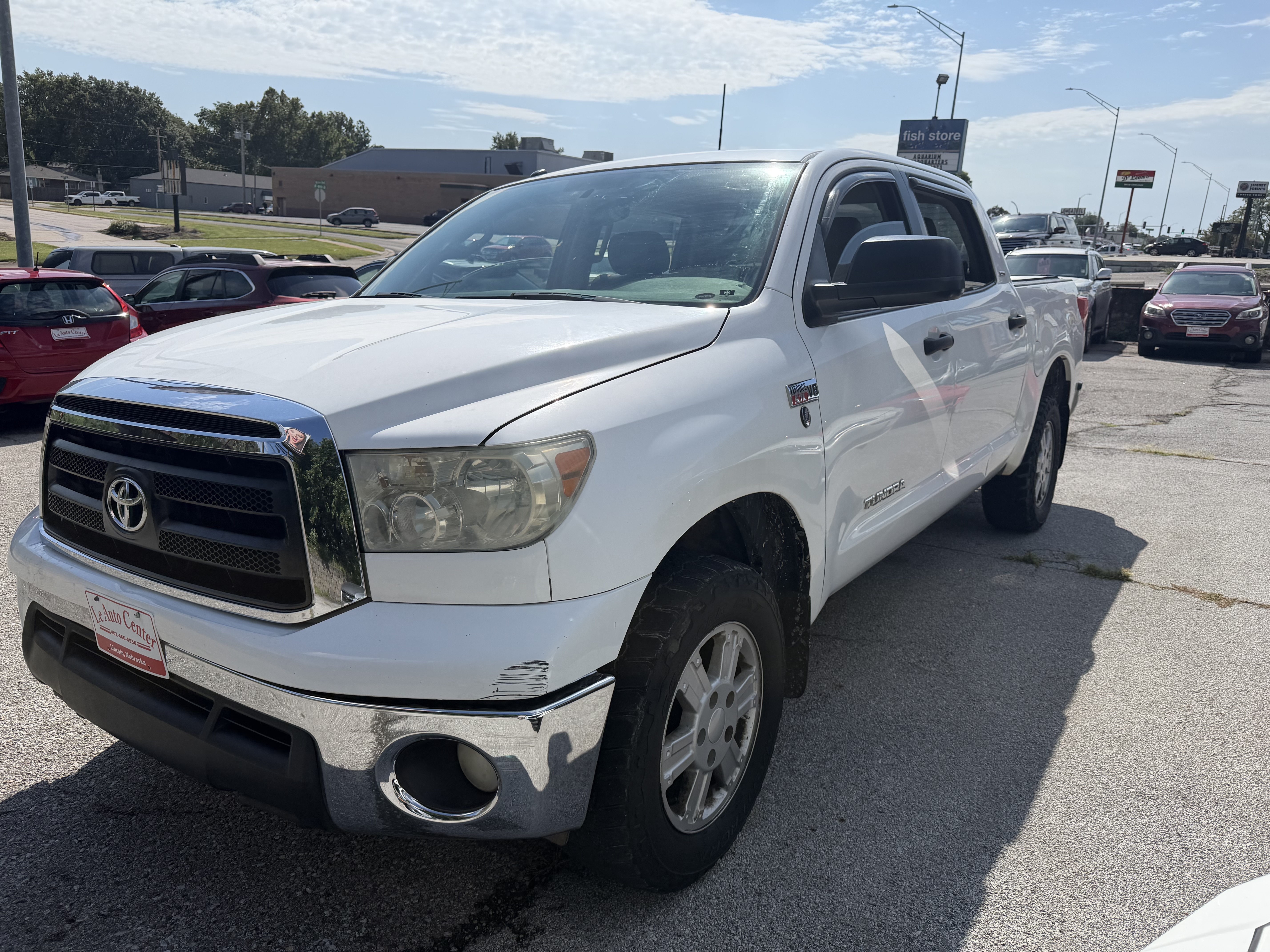 Used 2011 Toyota Tundra 4x4 CrewMax image 4