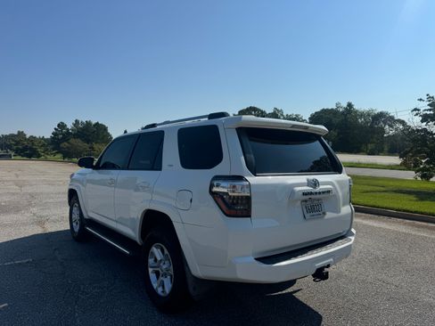 Used 2021 Toyota 4Runner 2WD SR5 image 5