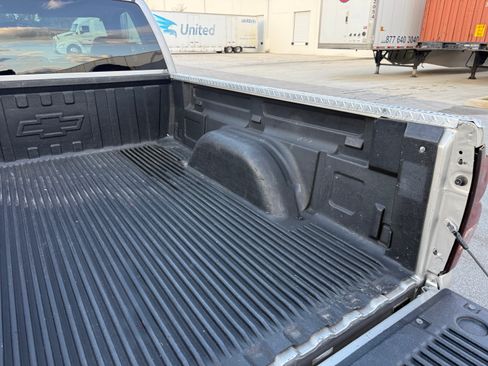 Used 2007 Chevrolet Silverado 1500 Classic W/T image 47