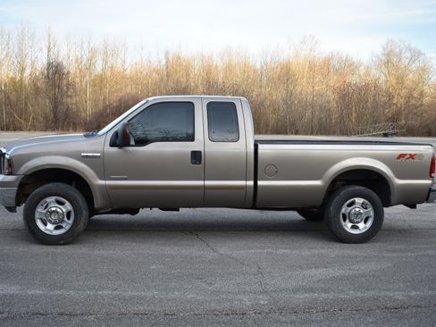 Used 2005 Ford F250 XLT image 13