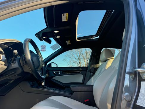 Used 2022 Honda Civic Sport Touring image 19