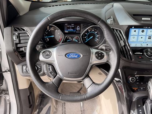 Used 2016 Ford Escape Titanium image 9