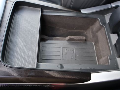 Used 2023 Audi Q8 Premium Plus image 34