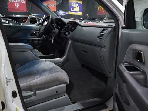 Used 2005 Honda Pilot EX image 21