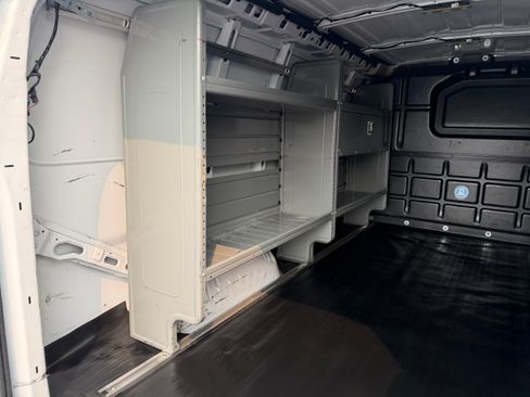 Used 2022 GMC Savana 2500 UNAVAIL RWD image 8