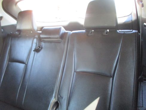 Used 2021 Toyota Highlander AWD Platinum V6 image 10