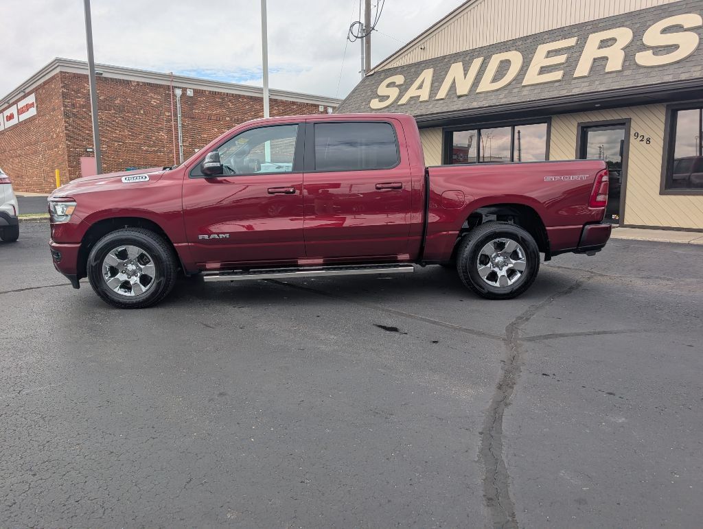 Used 2023 RAM 1500 4x4 Crew Cab Big Horn image 2