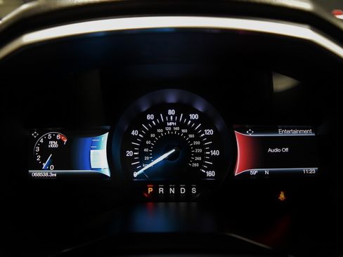 Used 2018 Ford Edge SEL image 24