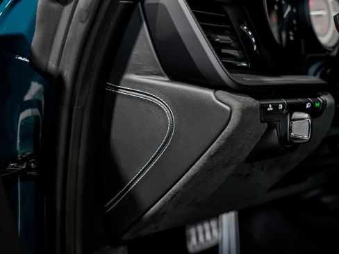 Used 2024 Porsche 911 Dakar image 9