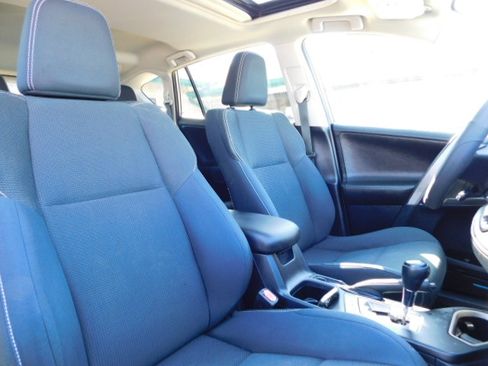 Used 2016 Toyota RAV4 XLE image 21