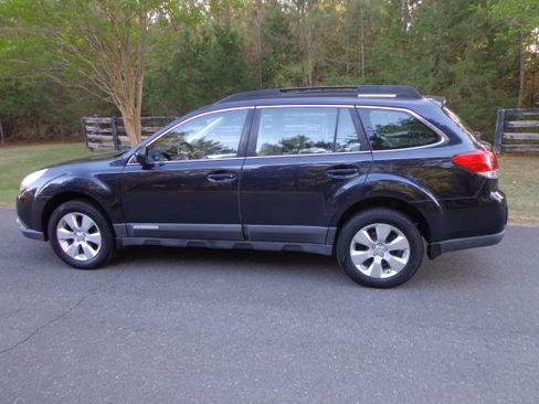 Used 2012 Subaru Outback 2.5i AWD/4WD image 5