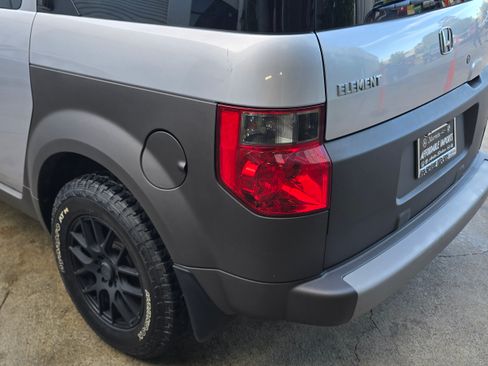 Used 2004 Honda Element EX image 27