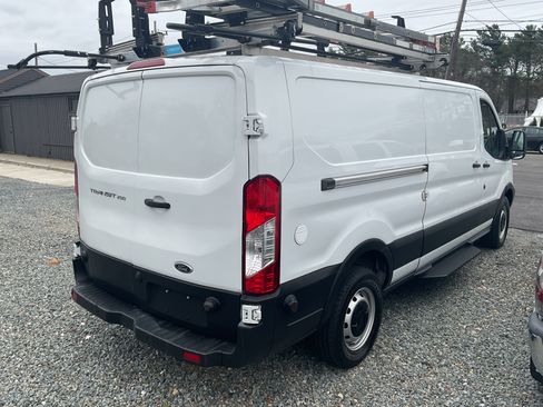 Used 2019 Ford Transit 250 RWD image 4