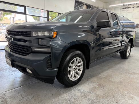 Used 2019 Chevrolet Silverado 1500 2WD Double Cab RST image 2