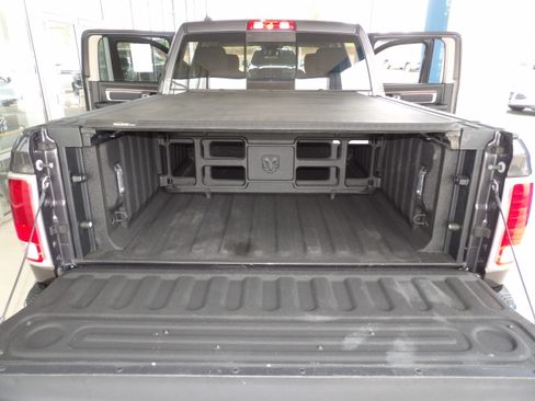 Used 2017 RAM 1500 Laramie image 16