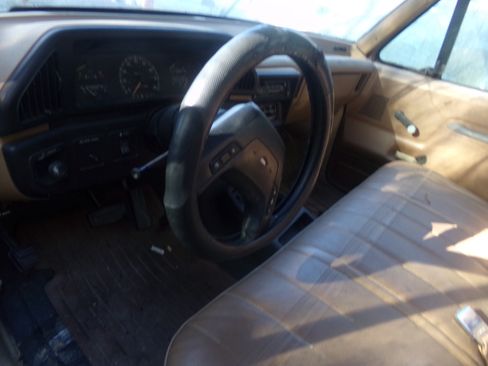 Used 1987 Ford F150 XLT image 7