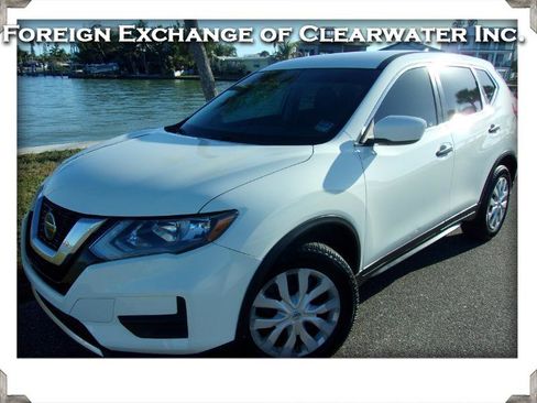 Used 2018 Nissan Rogue S image 1