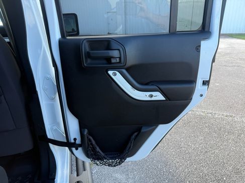 Used 2013 Jeep Wrangler Unlimited Sport image 71