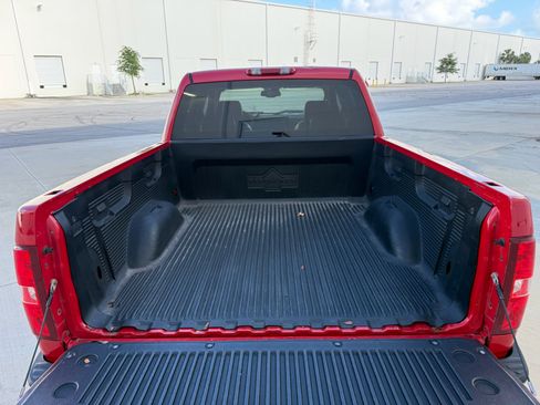 Used 2007 Chevrolet Silverado 1500 LTZ image 36