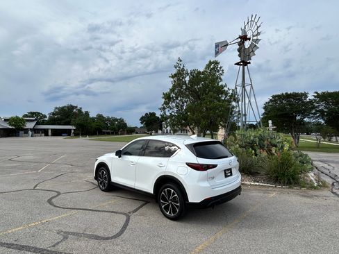 Used 2022 MAZDA CX-5 AWD 2.5 S w/ Premium Plus Pkg image 4