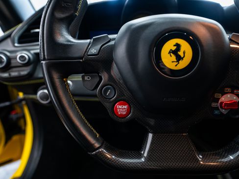 Used 2017 Ferrari 488 Spider image 20