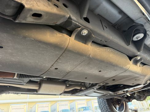 Used 2015 Jeep Wrangler 4WD Unlimited Sahara image 92