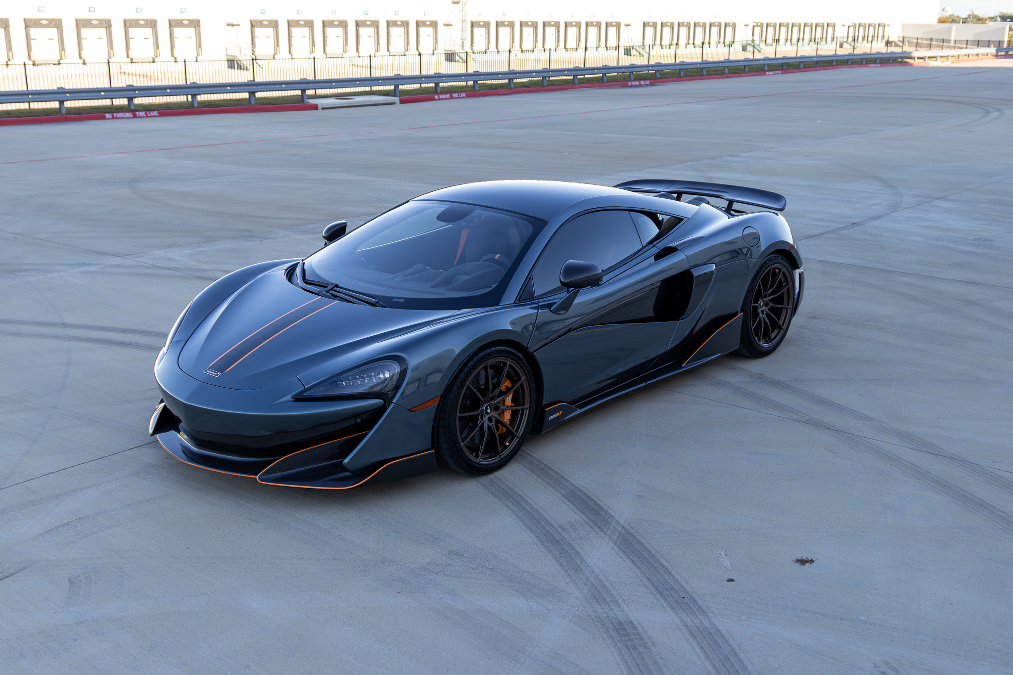 Used 2019 McLaren 600LT RWD image 4