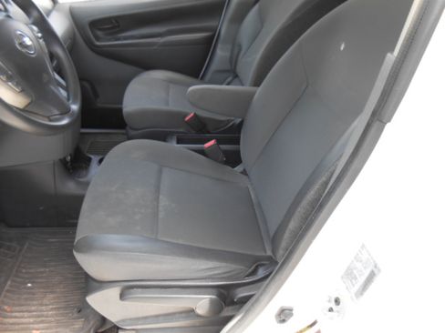 Used 2018 Nissan NV200 S FWD image 12