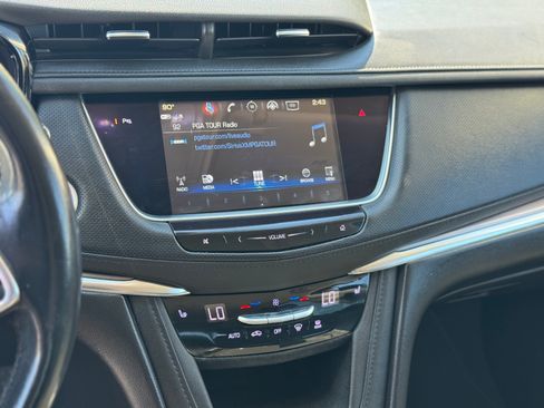 Used 2019 Cadillac XT5 Luxury image 23