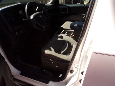 Used 2014 Honda Ridgeline Sport image 12