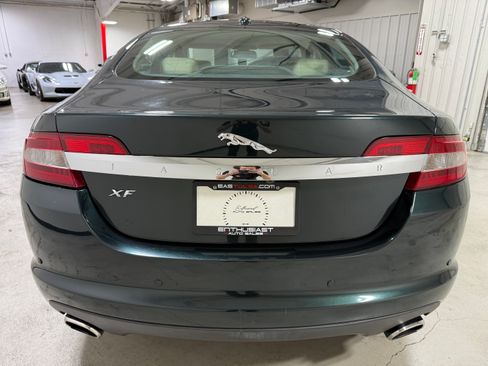 Used 2010 Jaguar XF Premium RWD image 6