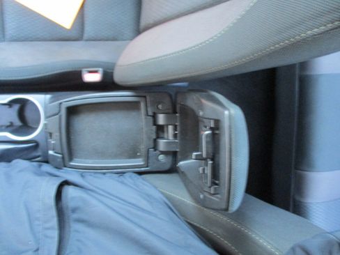 Used 2017 Toyota Corolla LE image 39