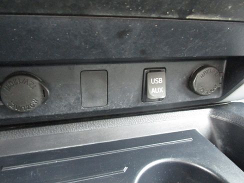 Used 2017 Toyota Tundra SR5 image 52