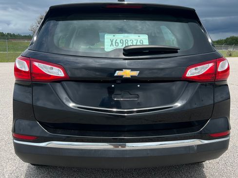 Used 2018 Chevrolet Equinox LS Sport Utility 4D FWD image 6