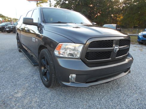 Used 2016 RAM 1500 Tradesman image 3