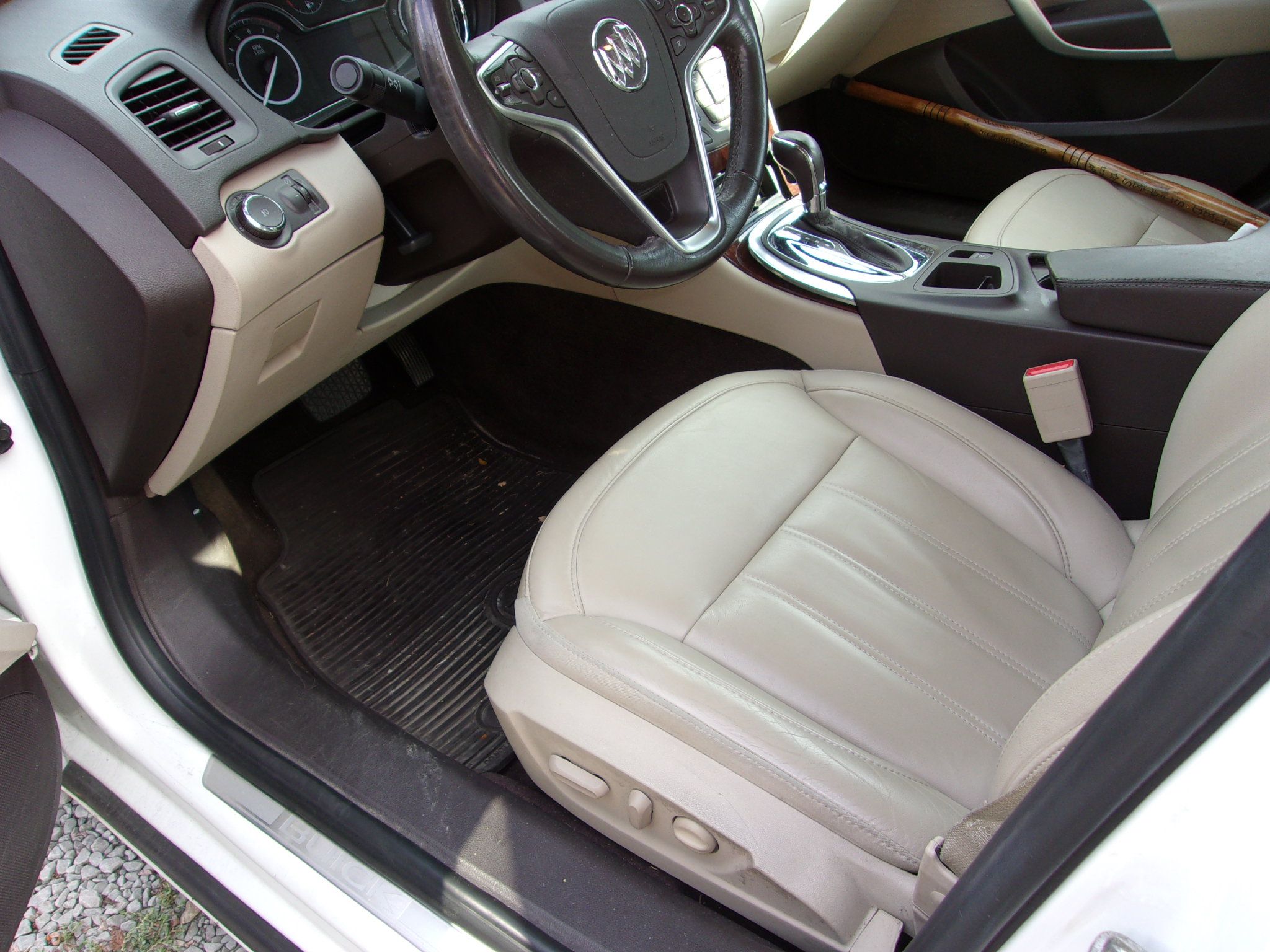 Used 2016 Buick Regal AWD image 7