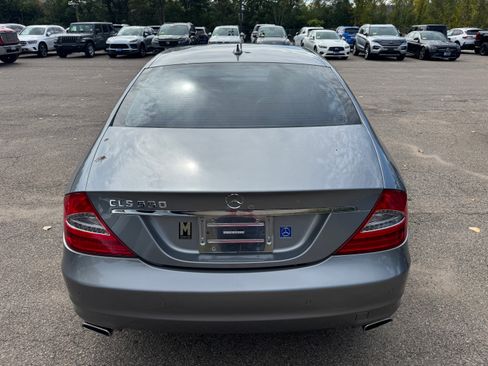 Used 2010 Mercedes-Benz CLS 550 image 16