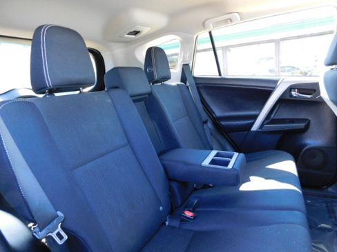 Used 2016 Toyota RAV4 XLE image 20